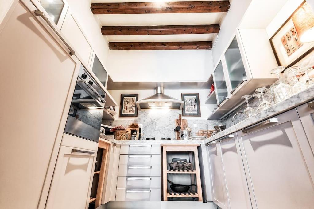 Loft Overlooking The Old Town . 费尔特雷 外观 照片