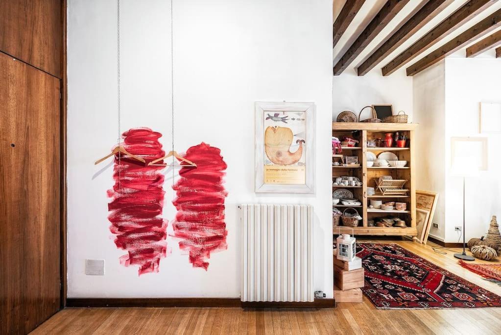 Loft Overlooking The Old Town . 费尔特雷 外观 照片