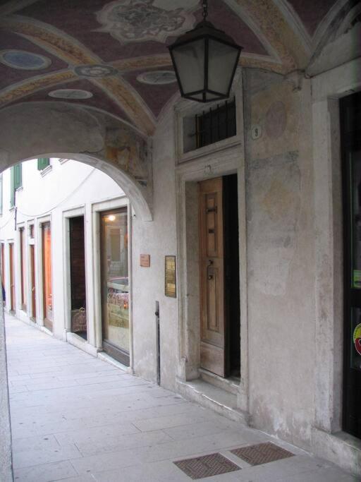 Loft Overlooking The Old Town . 费尔特雷 外观 照片