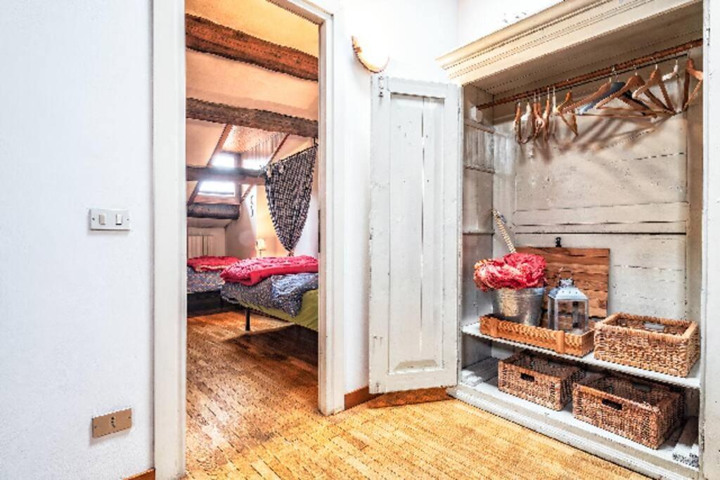 Loft Overlooking The Old Town . 费尔特雷 外观 照片
